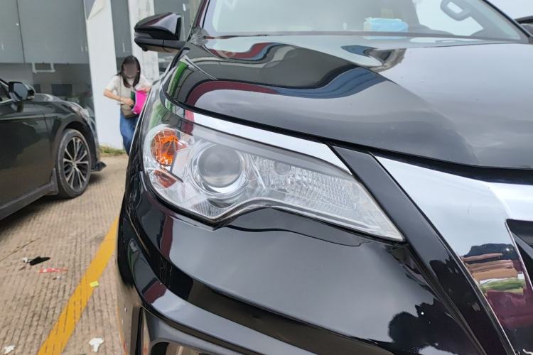 Used Toyota Fortuner 2016 2.7L Middle East Version Right Front Headlight