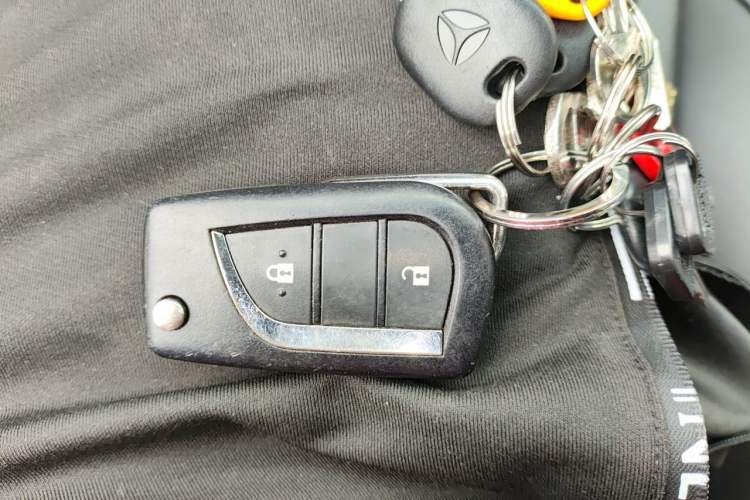 Used Toyota Fortuner 2016 2.7L Middle East Version Vehicle Key