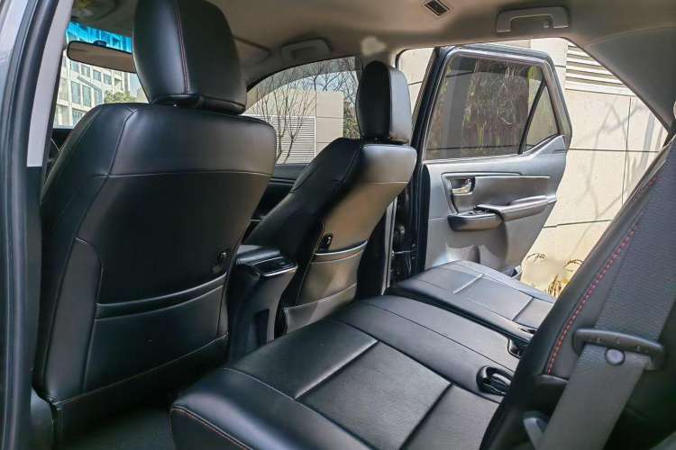 Used Toyota Fortuner 2016 2.7L Middle East Version Interior 3