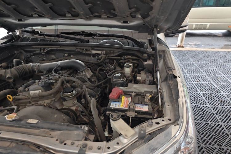 Used Toyota Fortuner  Engine Bay Left