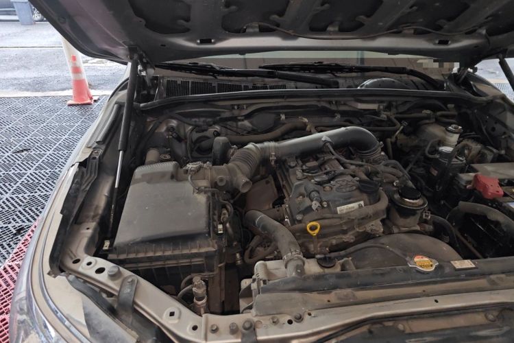 Used Toyota Fortuner  Engine Bay Right