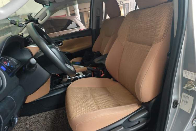 Used Toyota Fortuner  Left Front Seat