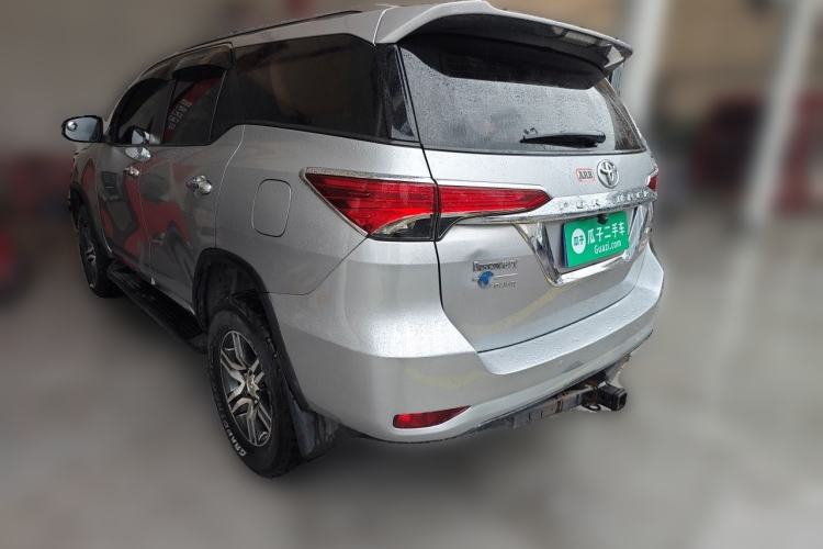 Used Toyota Fortuner  Rear Left 45 Deg