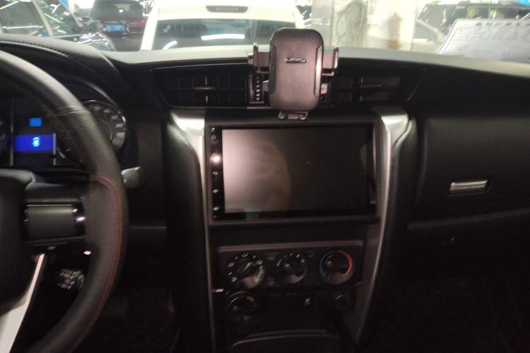 Used Toyota Fortuner 2016 2.7L Middle East Version Audio And AC Panel