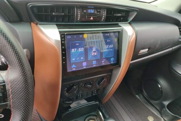 Used Toyota Fortuner 2016 2.7L Middle East Version Audio And AC Panel