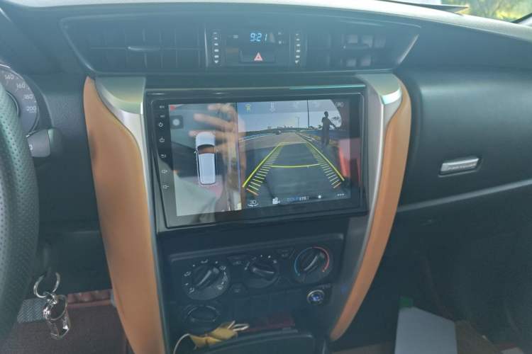 Used Toyota Fortuner 2016 2.7L Middle East Version Audio And AC Panel