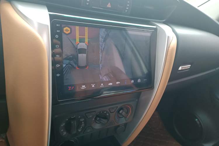 Used Toyota Fortuner 2016 2.7L Middle East Version Audio And AC Panel
