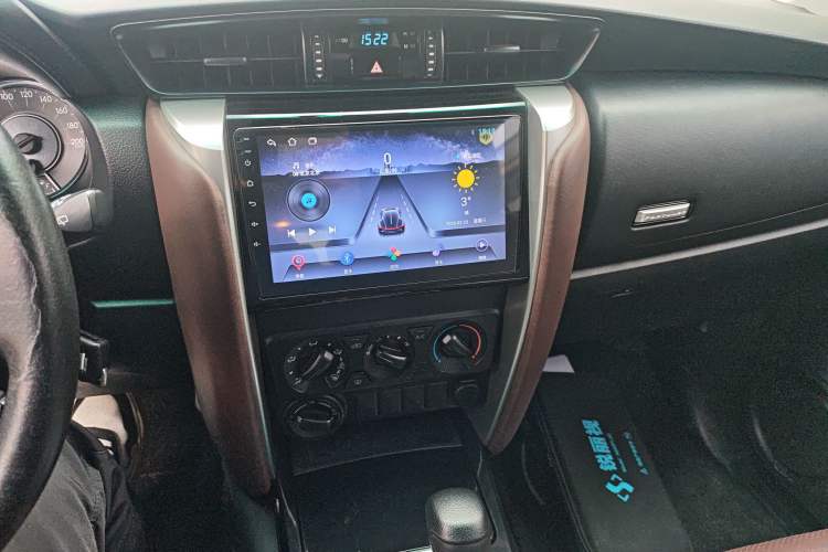 Used Toyota Fortuner 2016 2.7L Middle East Version Audio And AC Panel