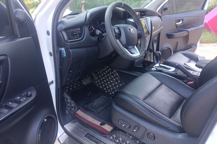 Used Toyota Fortuner 2016 2.7L Middle East Version Driver Seat