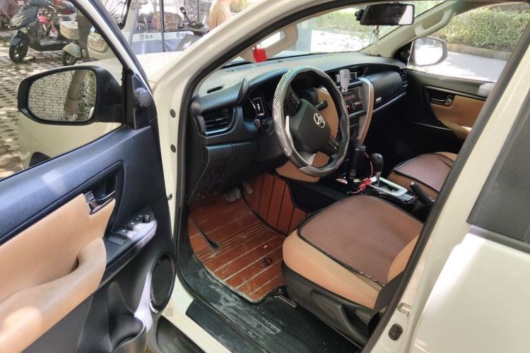 Used Toyota Fortuner 2016 2.7L Middle East Version Driver Seat