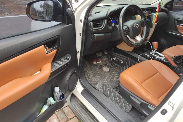Used Toyota Fortuner 2016 2.7L Middle East Version Driver Seat