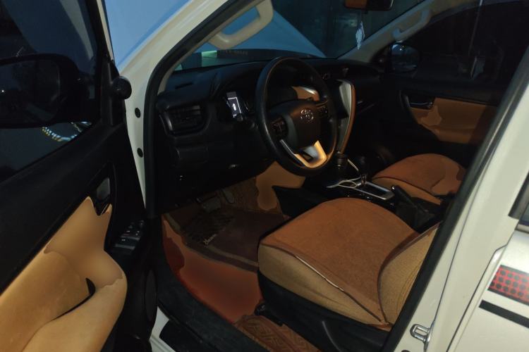 Used Toyota Fortuner 2016 2.7L Middle East Version Driver Seat