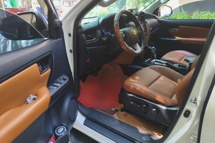 Used Toyota Fortuner 2016 2.7L Middle East Version Driver Seat