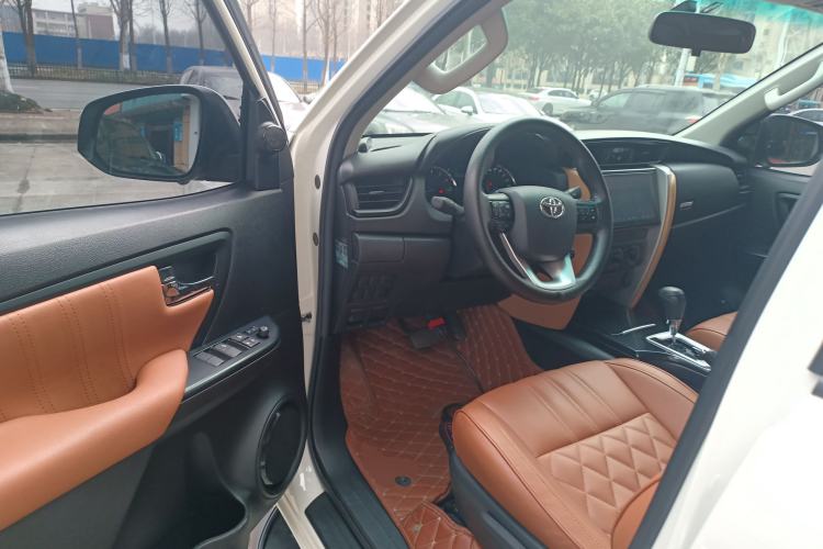 Used Toyota Fortuner 2016 2.7L Middle East Version Driver Seat