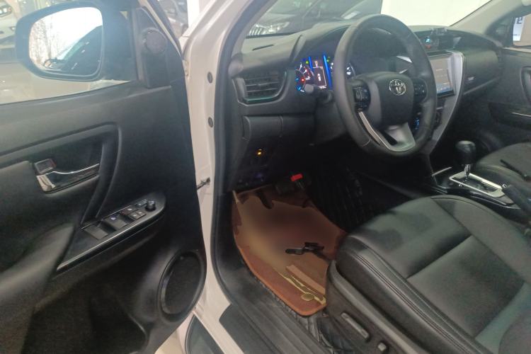 Used Toyota Fortuner 2016 2.7L Middle East Version Driver Seat