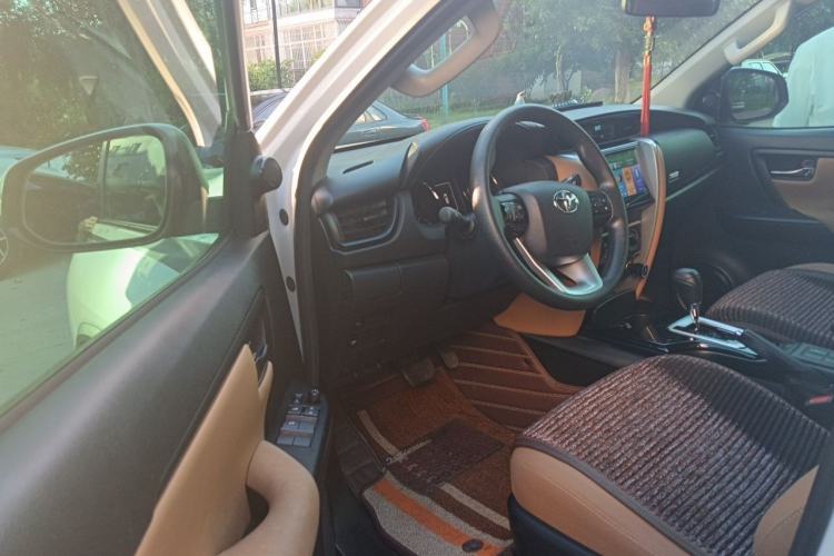 Used Toyota Fortuner 2016 2.7L Middle East Version Driver Seat