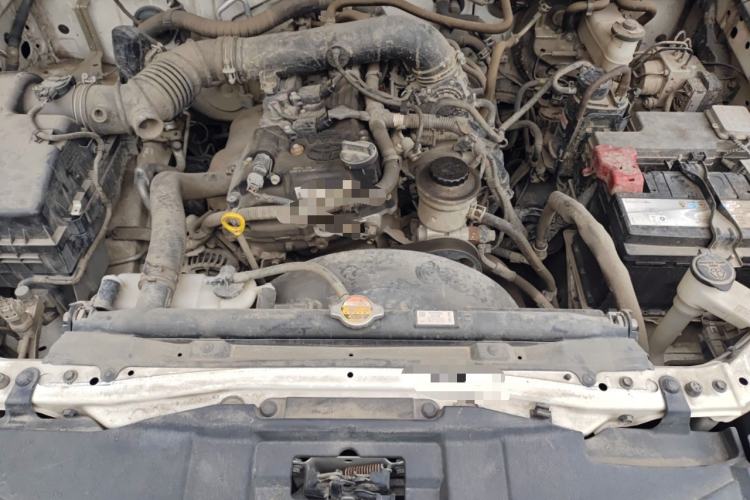 Used Toyota Fortuner 2016 2.7L Middle East Version Engine Bay