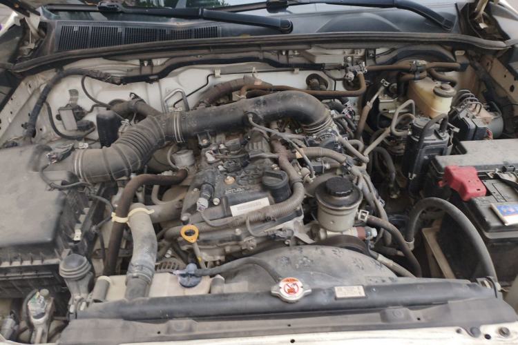 Used Toyota Fortuner 2016 2.7L Middle East Version Engine Bay