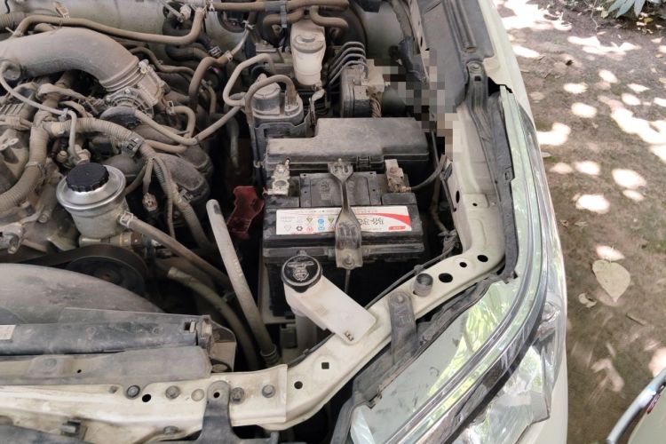 Used Toyota Fortuner 2016 2.7L Middle East Version Engine Bay Left