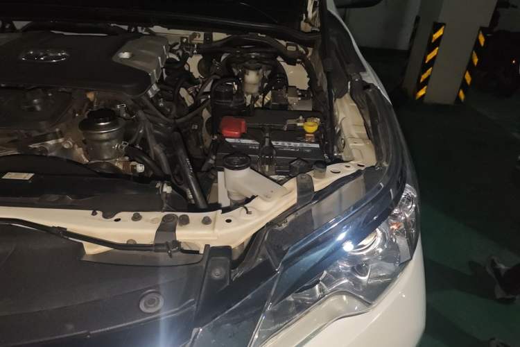 Used Toyota Fortuner 2016 2.7L Middle East Version Engine Bay Left