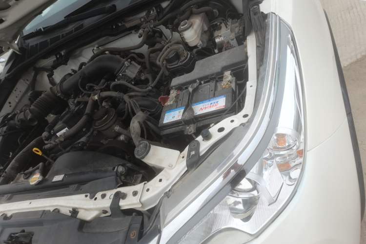 Used Toyota Fortuner 2016 2.7L Middle East Version Engine Bay Left