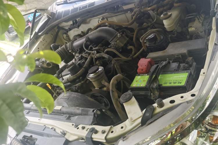 Used Toyota Fortuner 2016 2.7L Middle East Version Engine Bay Left