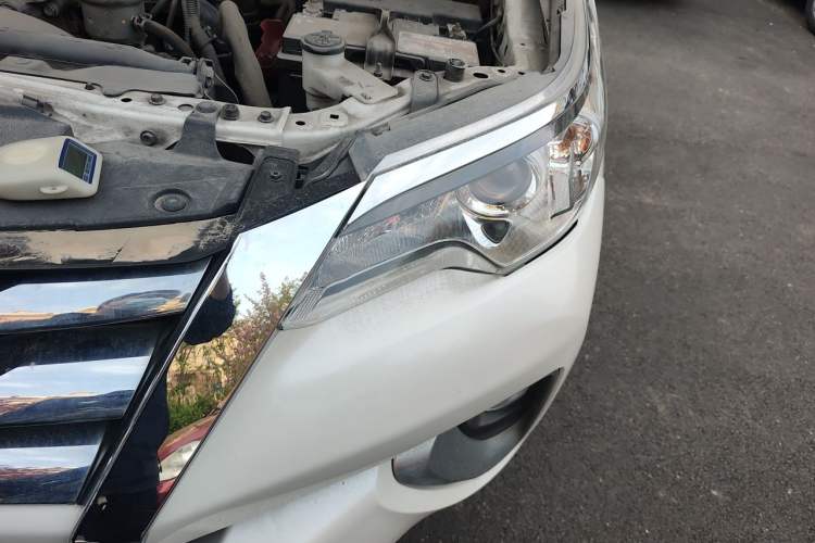 Used Toyota Fortuner  Engine Bay Left