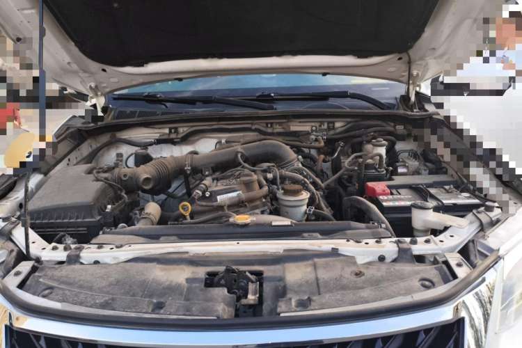 Used Toyota Fortuner 2016 2.7L Middle East Version Engine Bay