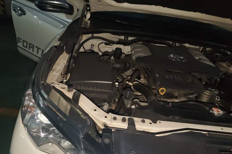 Used Toyota Fortuner 2016 2.7L Middle East Version Engine Bay Right