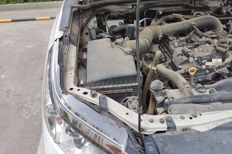 Used Toyota Fortuner 2016 2.7L Middle East Version Engine Bay Right