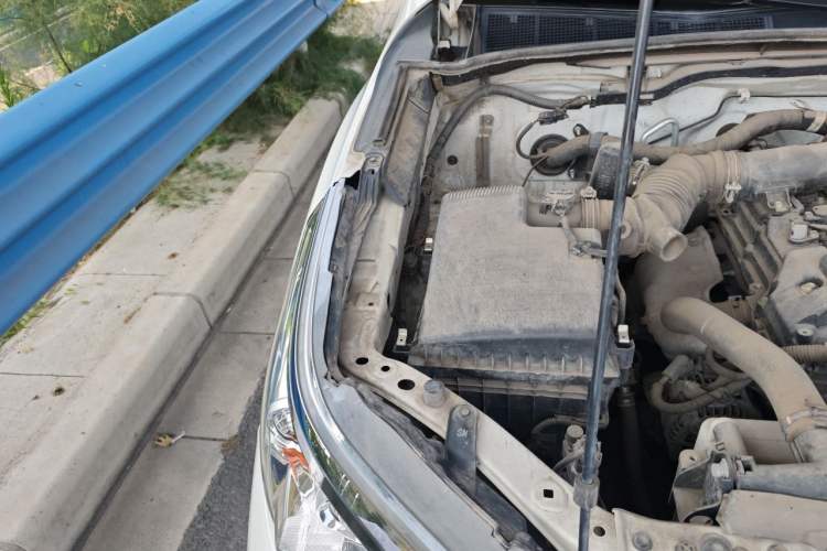 Used Toyota Fortuner 2016 2.7L Middle East Version Engine Bay Right
