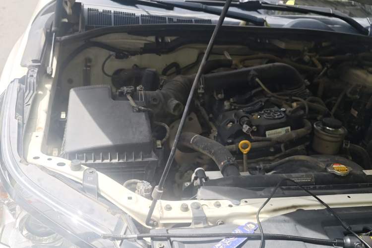 Used Toyota Fortuner 2016 2.7L Middle East Version Engine Bay Right