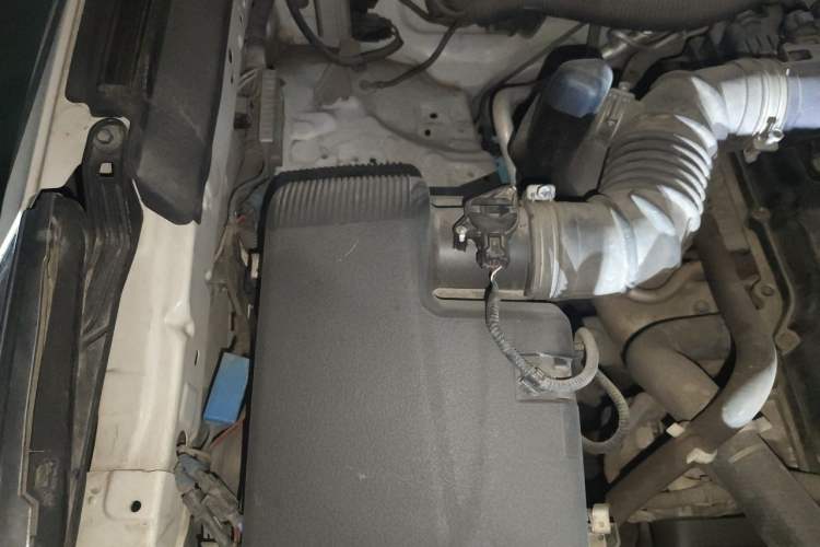 Used Toyota Fortuner 2016 2.7L Middle East Version Engine Bay Right