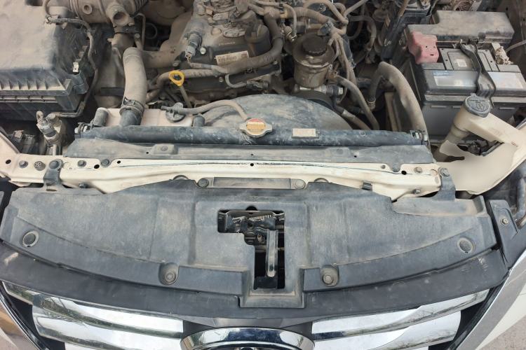 Used Toyota Fortuner 2016 2.7L Middle East Version Engine Bay