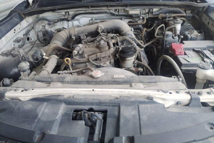 Used Toyota Fortuner 2016 2.7L Middle East Version Engine Bay