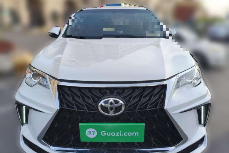 Used Toyota Fortuner 2016 2.7L Middle East Version Exterior 1