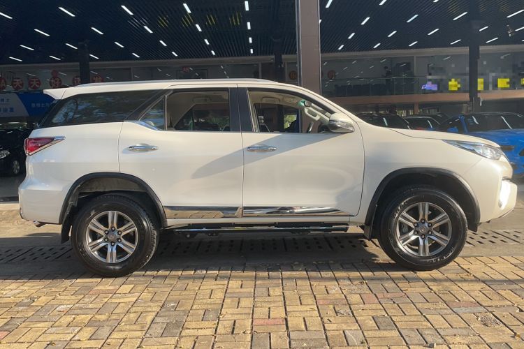 Used Toyota Fortuner 2016 2.7L Middle East Version Exterior 2