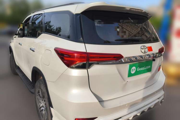 Used Toyota Fortuner 2016 2.7L Middle East Version Exterior 3