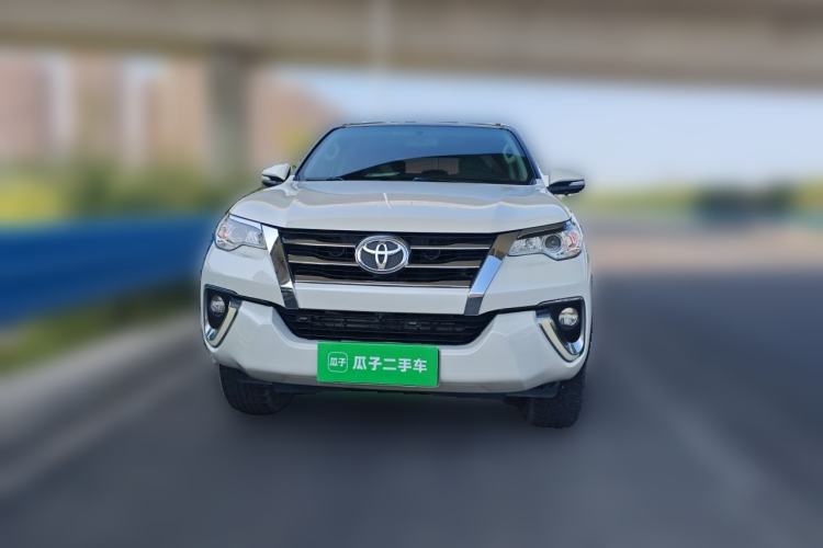 Used Toyota Fortuner 2016 2.7L Middle East Version Front