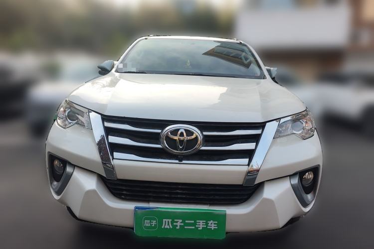 Used Toyota Fortuner  Front