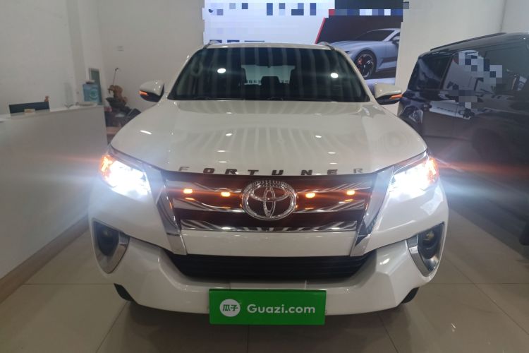 Used Toyota Fortuner 2016 2.7L Middle East Version Front