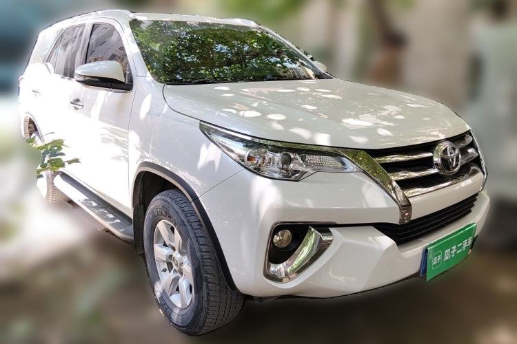 Used Toyota Fortuner 2016 2.7L Middle East Version Front Right 45 Deg