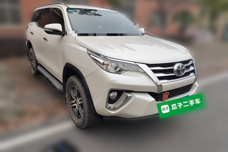 Used Toyota Fortuner 2016 2.7L Middle East Version Front Right 45 Deg