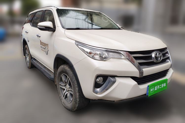 Used Toyota Fortuner 2016 2.7L Middle East Version Front Right 45 Deg