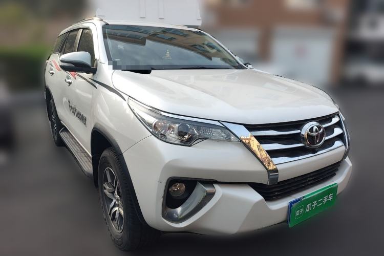 Used Toyota Fortuner  Front Right 45 Deg