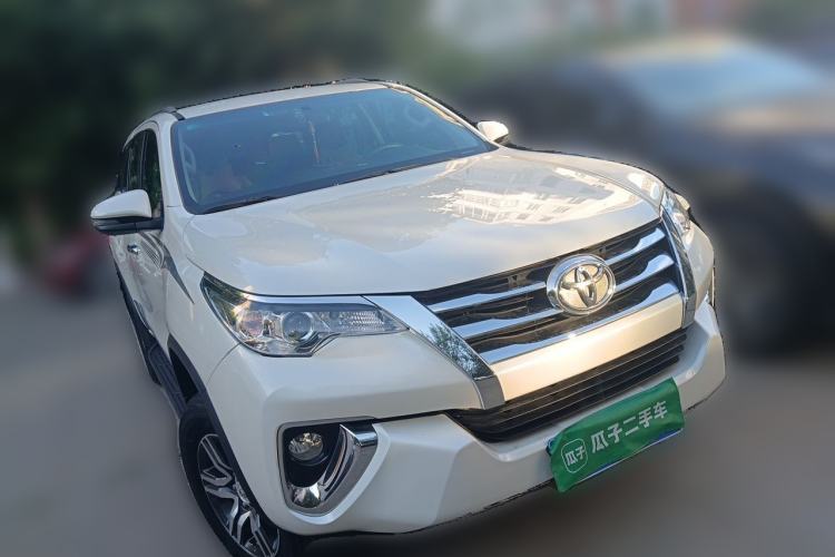 Used Toyota Fortuner 2016 2.7L Middle East Version Front Right 45 Deg
