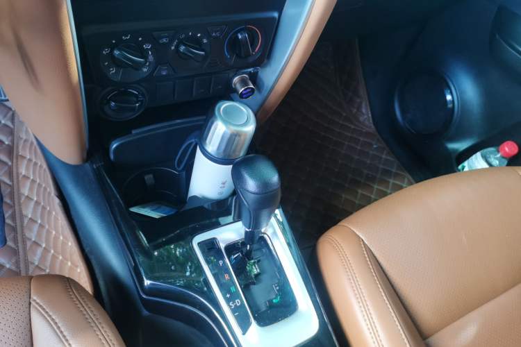Used Toyota Fortuner 2016 2.7L Middle East Version Gear Lever