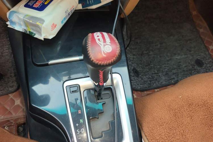 Used Toyota Fortuner  Gear Lever