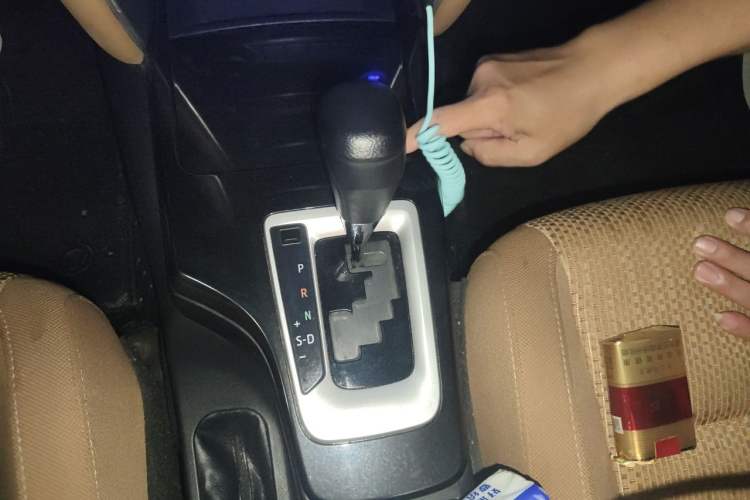 Used Toyota Fortuner 2016 2.7L Middle East Version Gear Lever
