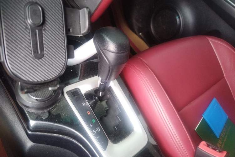 Used Toyota Fortuner 2016 2.7L Middle East Version Gear Lever